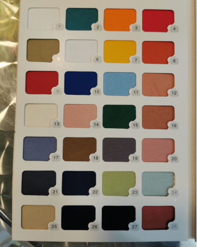 LC-518-1   精棉平紋   180-190G/M2    幅寬175cm   100%棉 45度照